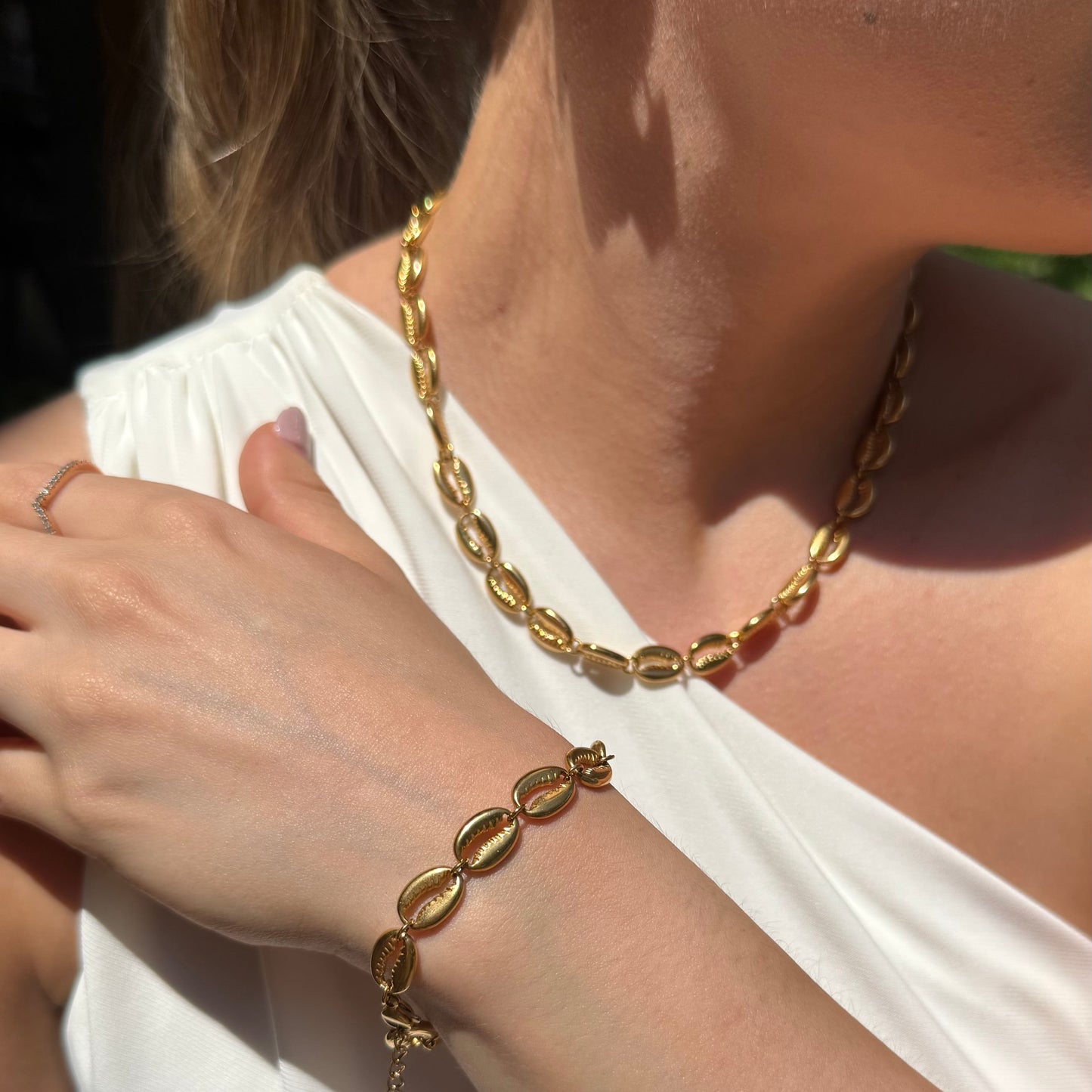 Collar Shell