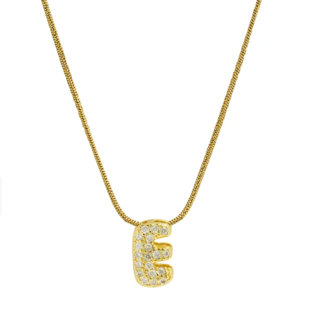 Collar letra zirconias