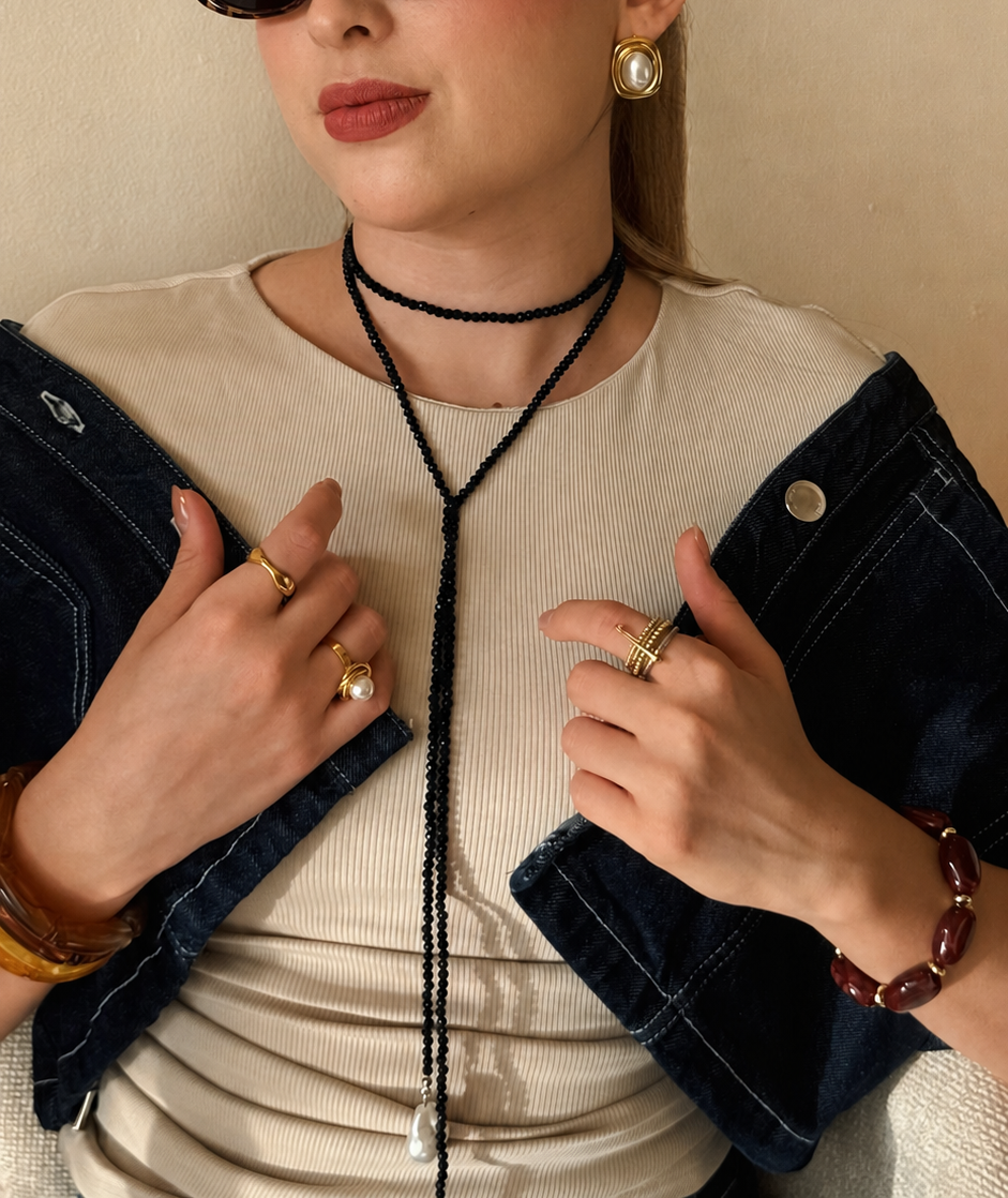 Collar black